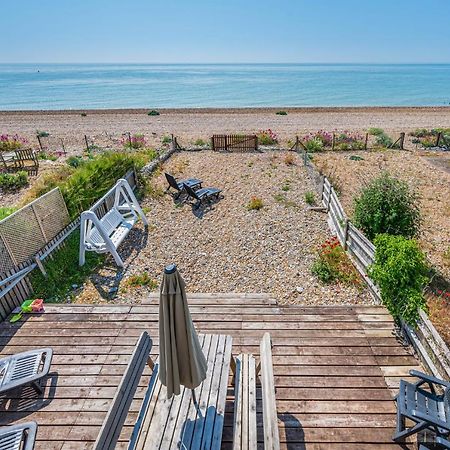 Pebble Paradise Beachfront Family Getaway 佩文西 外观 照片